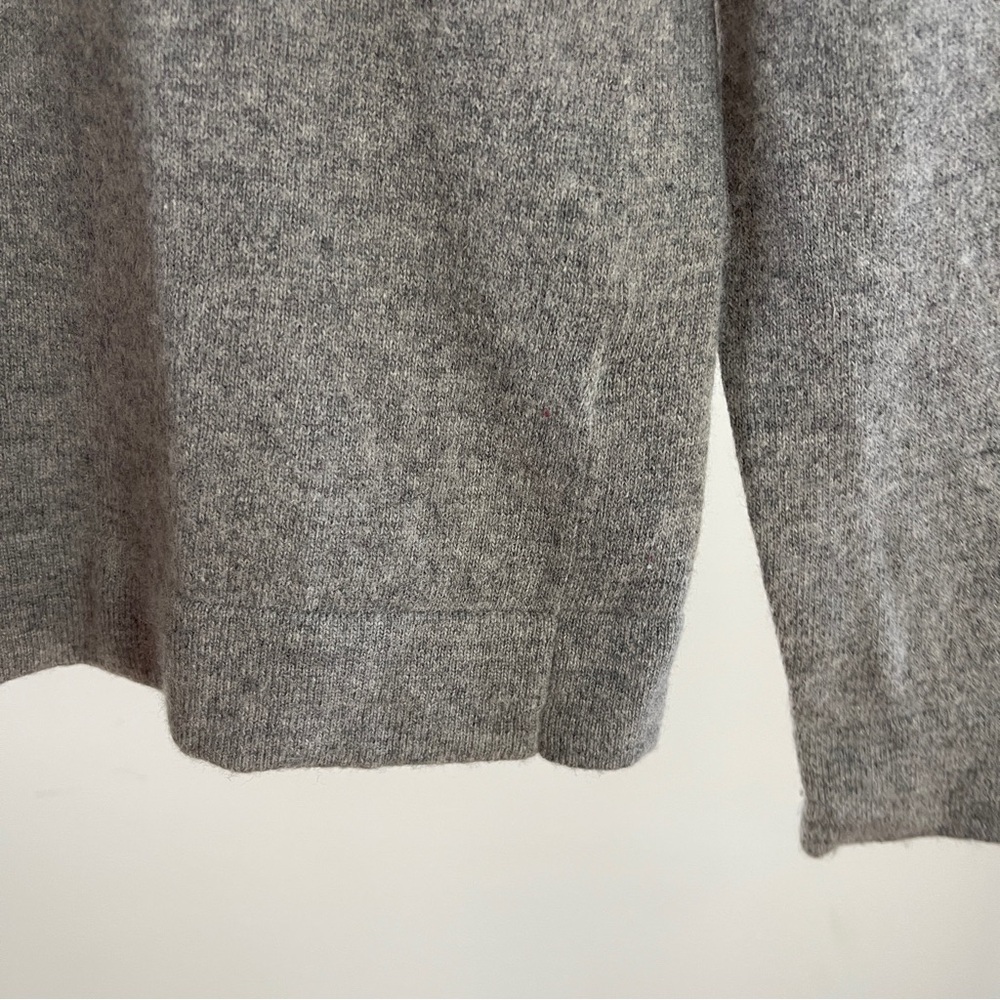 J. Crew Classic Teddie Gray Crewneck Sweater Size M - Picture 3 of 6